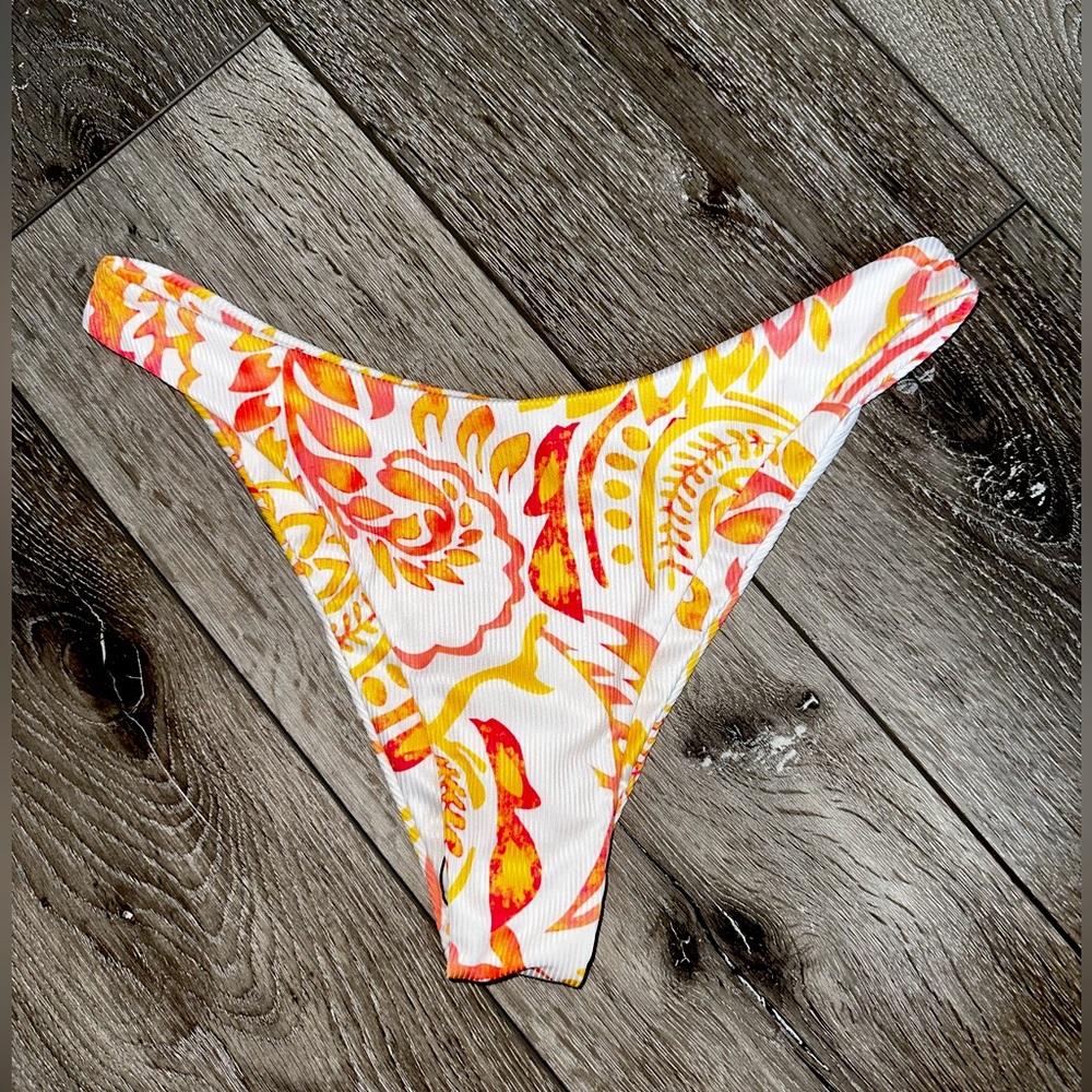 Bikini bottom NWOT